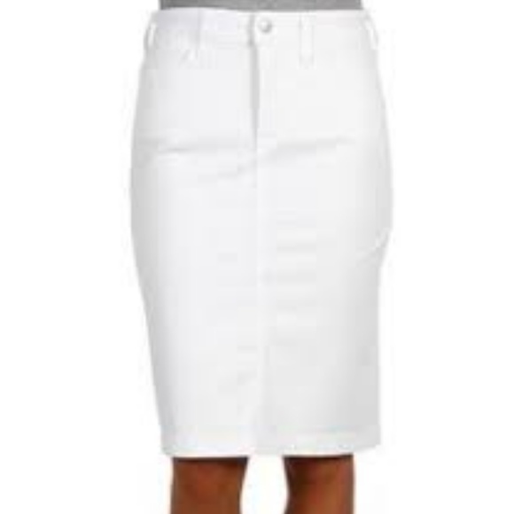 Women's plus size white denim skirt